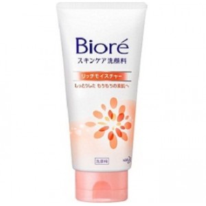 Kao Biore Face Wash Пенка для лица глубокое увлажнение, сладкий цветочный аромат, 130 гр