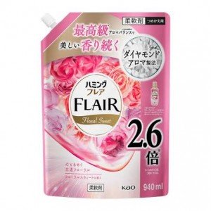 KAO Кондиционер для белья "Humming FLAIR" (концентрат / аромат Сладкий букет ), 940 мл
